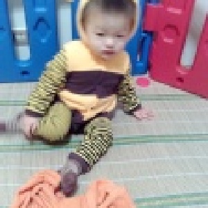 BABY童裝－蜜蜂造型連身衣