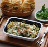 青醬野菇義大利麵焗烤盒 10盒750元，滿2000元免運費 特價：$100