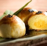 金韻蛋黃酥 特價：$45