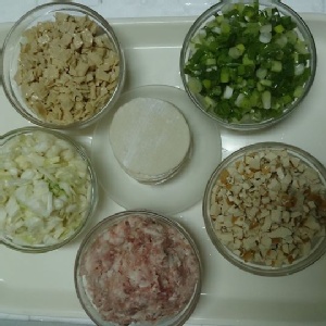 【樂活緣生機飲食】蔥花水餃 特價：$80