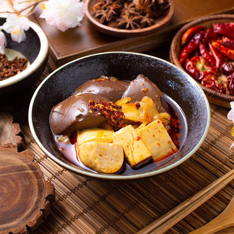 【在地人+好食】台式麻辣鴨血臭豆腐