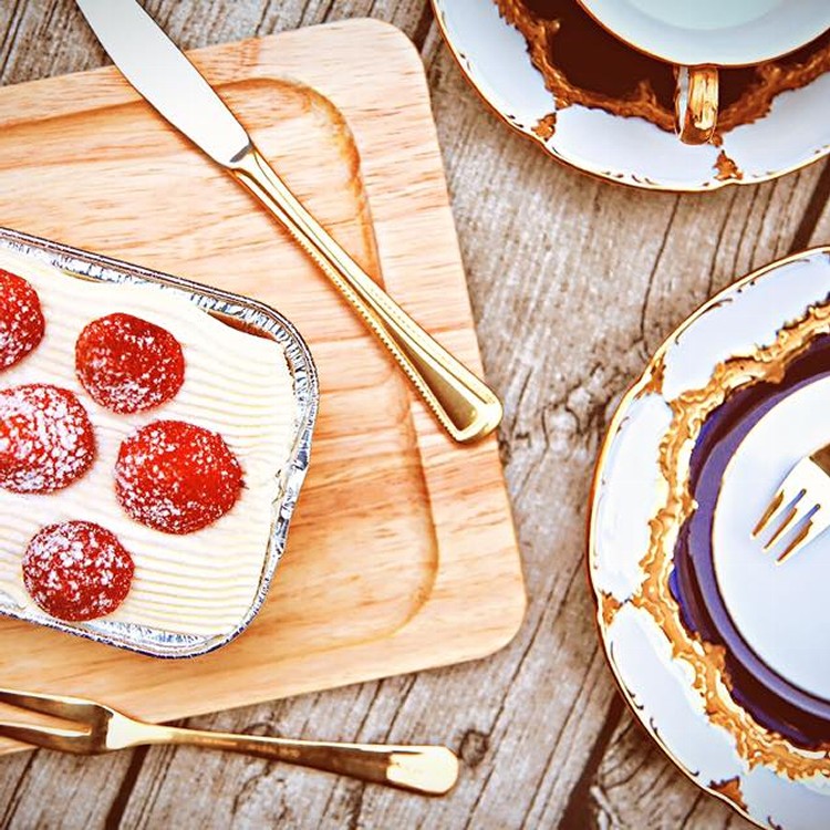 巧克力雪藏草莓蛋糕