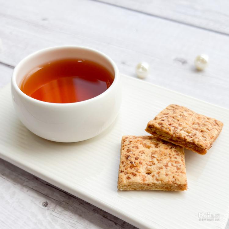 【巧益】脆皮澎鬆鹹蛋黃方格酥(原味&鹹蛋黃)(150g)