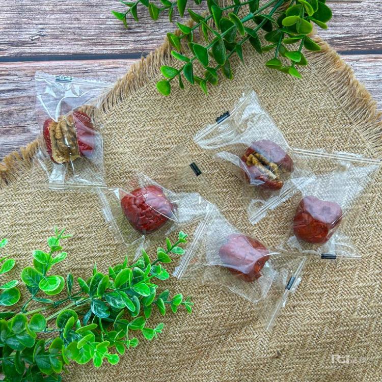 【汎宇】新疆紅棗夾核桃(250g)