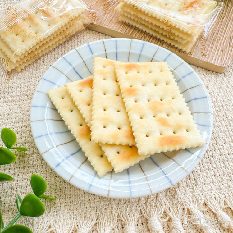 【巧益】海鹽薄脆蘇打餅(396g)