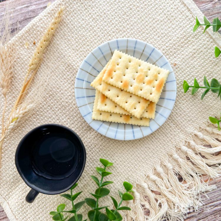 【巧益】海鹽薄脆蘇打餅(396g)