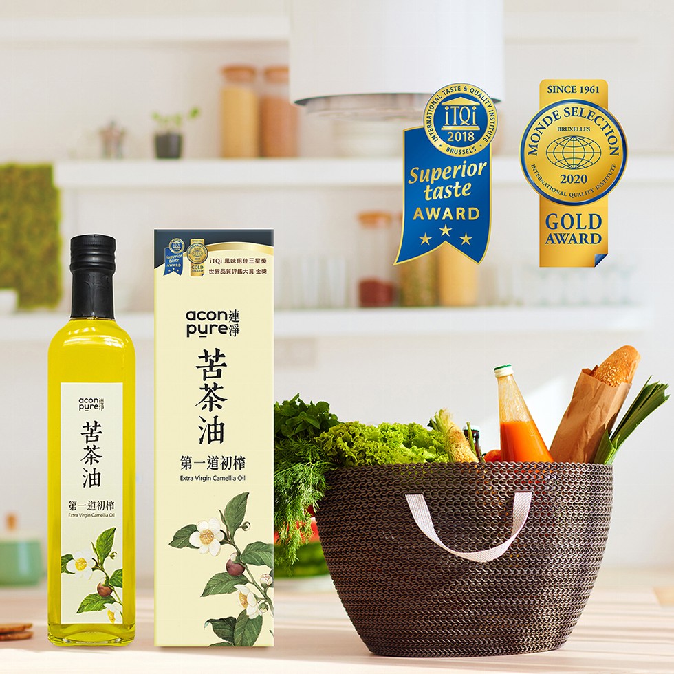pure淨，苦茶油，第一道初榨，iTQi 風味絕佳三星獎，世界品質評鑑大賞金獎，acon連，苦茶油，第一道初榨，★ ★。