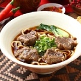 原汁牛肉麵（一盒兩入） 特價：$180