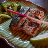 元誠複合式餐館 - 主題定食只要150元,可以吃到炸蝦、松阪豬等 特價:$150 元誠複合式餐館 - 主題定食只要150元,可以吃到炸蝦、松阪豬等 特價:$150