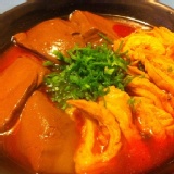 麻辣火鍋肥腸鴨血煲