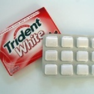 美國Trident肉桂口香糖(一盒12個(如圖)，3盒一賣，共36顆)