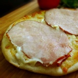 巴黎火腿起司Pizza 特價：$63