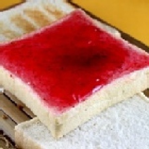 草莓 $10 - 甜在心手工厚片土司製作工坊