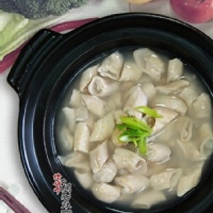 辦桌菜~四神湯 特價：$65