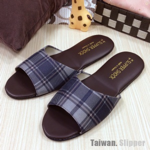 時尚室內拖鞋 - 抗滑靜音 - 品味灰格紋 特價：$89