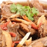 膳食家-藥燉排骨 桶/1700克/冷藏30天家庭號，適合與家人一起同享唷~約4-6人份！平均一份只要27元唷！