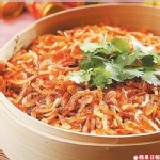 櫻花蝦蒸籠米糕 【年菜】1300g(約4~6人份)蝦香傳千里，宴客年菜擺桌超華貴/採用東港四寶之一的櫻花蝦 特價：$375