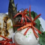 素食組: ~(素起司包*2+素咖哩菜包*1+素紅豆麻糬包*1+素泡芙麻糬包*1)~~~共5顆