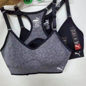 PUMA運動內衣顏色:灰