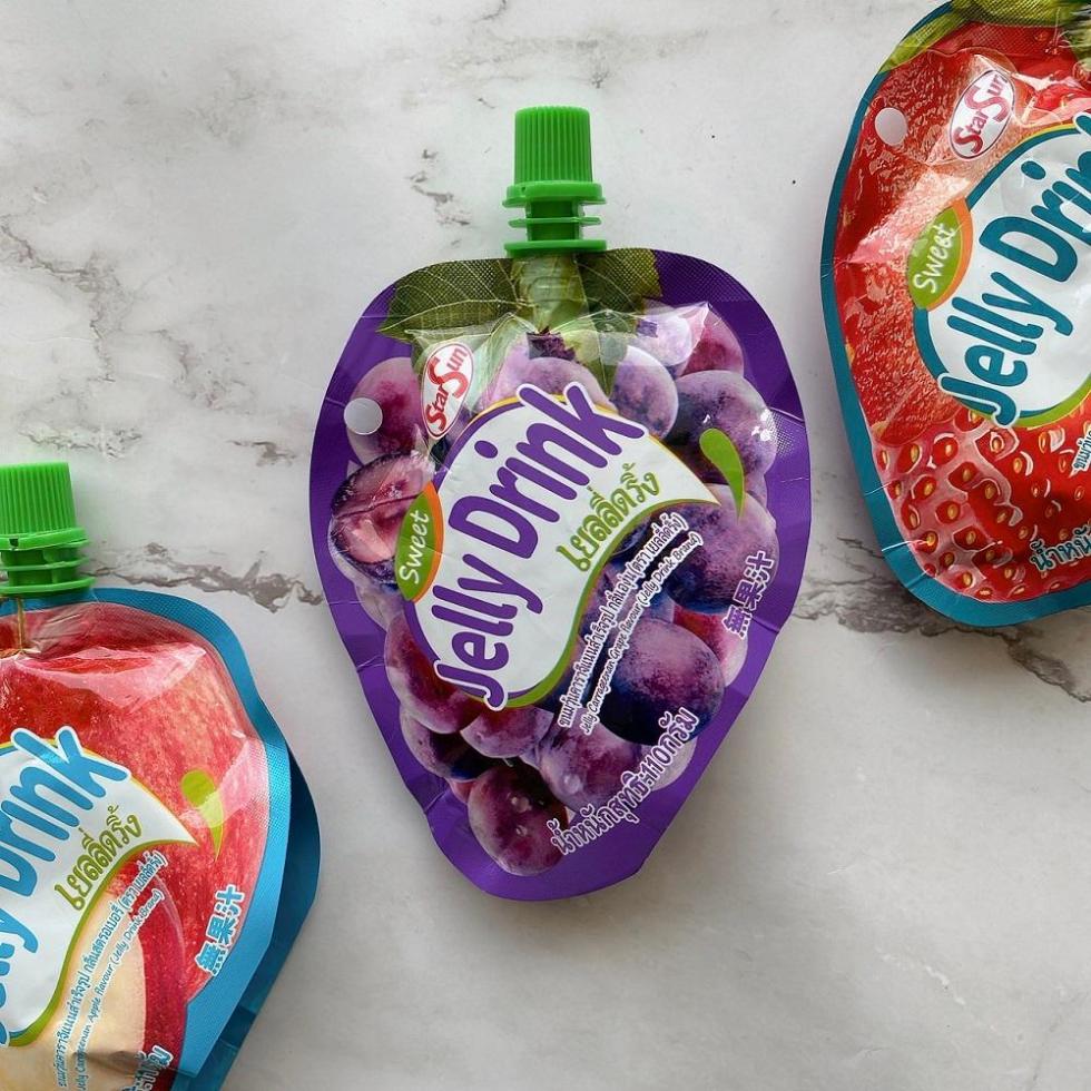 เยลลีด，SWR77 แนนสําเร็จรูป กลิ่นสตรอเบอรี่ ดรวมสาร，จนวันคาราจีแนนสําเร็จรูป กลมองูน คราเยสสตริง，ทรงเอกรัม，無果汁。