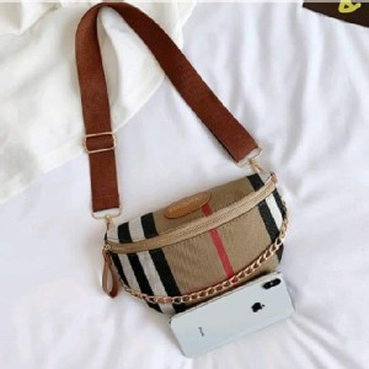 經典款 卡其格紋鏈條腰包