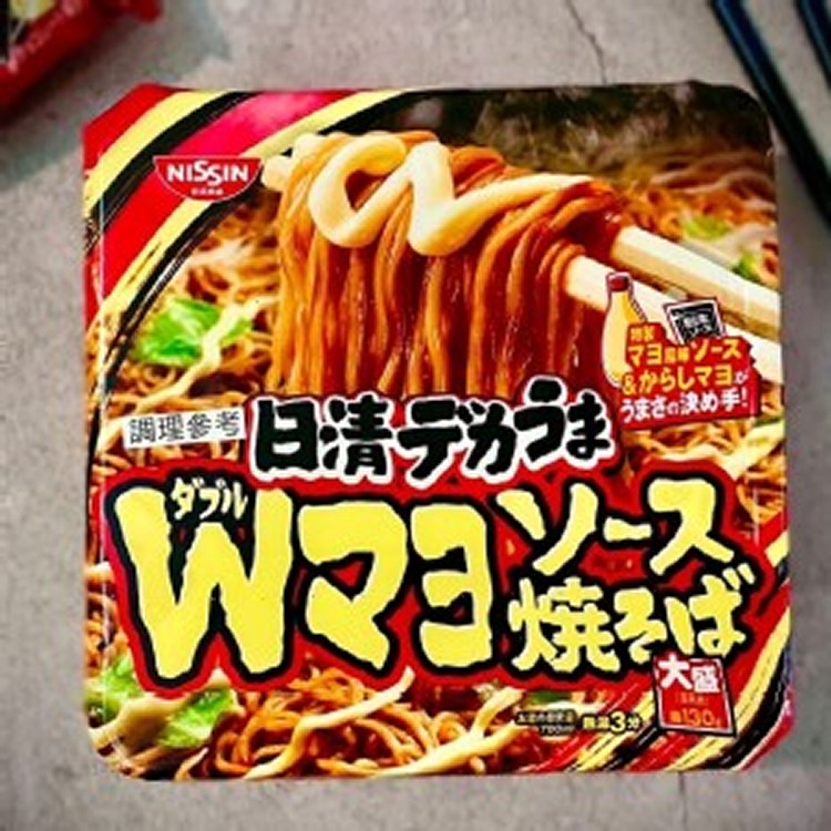 日清大盛裝芥末美乃滋日式炒麵