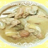 梅子雞 600g/包 ~ 採用玉井放山土雞,肉質鮮嫩Q彈,搭配上梅嶺梅子,獨特的酸甜好滋味~~