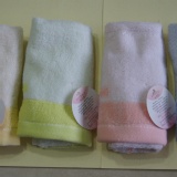 雙星 浪漫花朵童巾 特價：$45