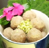 貢丸 口感爽脆彈牙、湯汁四溢 特價：$65