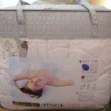 百貨專櫃東妮奧地利天蠶絲冬被 特價：$5500