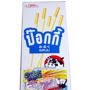 泰國超夯商品 Pocky餅乾-牛奶味,泰國旅遊必買零嘴~ 另有香蕉口味