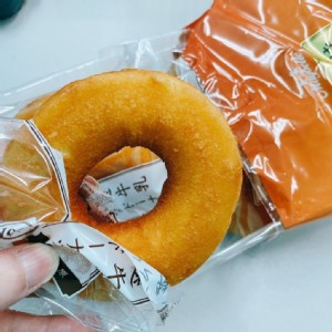 免運!【QIDINA】12入 日本進口 丸中濃厚牛乳甜甜圈 1入