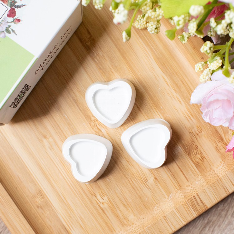 【QIDINA】小愛心珪藻土除臭除濕防霉塊