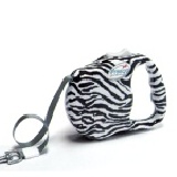 freego斑馬系列寵物牽引繩(小) 可以立即彈性伸縮的牽繩，讓您的寵物小寶貝帶出門時活動範圍變大了!(適合20kg以下之犬隻) 特價：$900