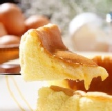 經典原味半熟蜂蜜蛋糕 風靡東京的超人氣半熟蜂蜜蛋糕，不須加熱即能享用香濃爆漿新食感