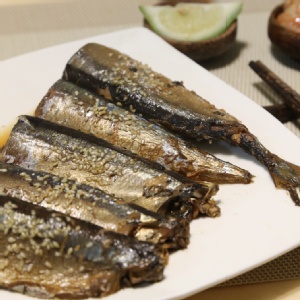二姐古早味手工菜佃煮秋刀魚(5節) 特價：$100