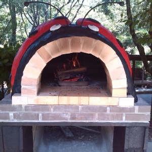 真正使用柴燒窯烤牛角麵包 10入 特價：$260