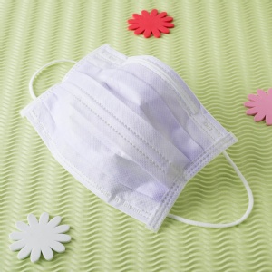 【台灣製－雙壓條立體三層不織布口罩】@成人－紫色@空間加大 超好呼吸 舒適好戴 防潑水佳 特價：$89