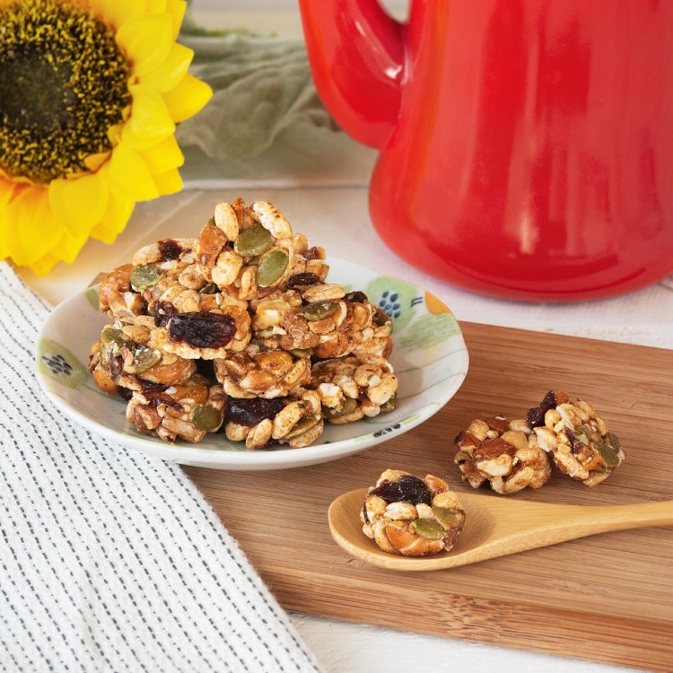 【30果風】禮盒七(6包)：蔓越莓菓仁酥＋多穀楓糖麻花捲＋原味腰果＋原味南瓜子＋海鹽腰果＋海鹽南瓜子