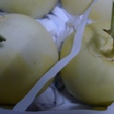 網室栽培.不灑農藥~美濃吊瓜(一顆只有生產一粒)一箱12粒裝 限桃園區以及平鎮主購開團要滿2箱才出貨唷.1/4箱(3粒)375元