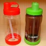 1000cc 掀蓋式水壺 奶瓶材料、耐高溫 特價：$130