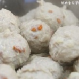 【活叻小丸子】養生枸杞貢丸 吃起來很養生...看人吃的口味~
