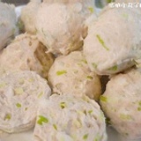 【活叻小丸子】芹菜貢丸 新鮮的芹菜搭配貢丸吃起來營養滿分