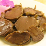 冰釀★鴨胗★ 上選鴨胗切片+酸菜調味，咬勁十足