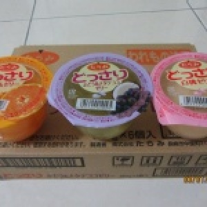 日本超美味水果果凍 吃得到整杯滿滿的果肉,滿30盒送1盒(比市售布丁還大杯喔!) 特價：$300