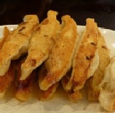 大鍋貼*50入 每粒只要2元-鍋貼 特價：$100