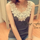 2330 蕾絲鈎花螺紋純棉打底背心 今夏好搭配 8折價:$96 ~~快搶喔~數量不多 (灰)