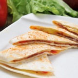 18.煙燻牛肉起士薄餅 特價：$70