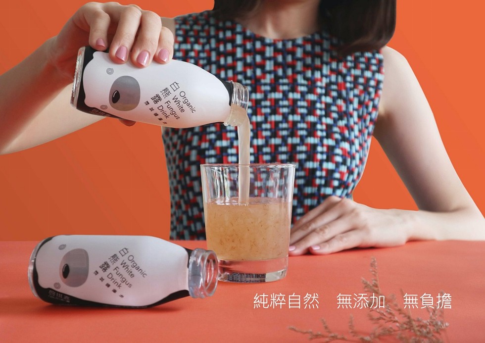 純粹自然 無添加 無負擔，態White，路 Drink，白Organic，露Drink。