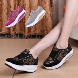 反絨牛皮燙金自然長高搖搖鞋‧3色【TB7922】